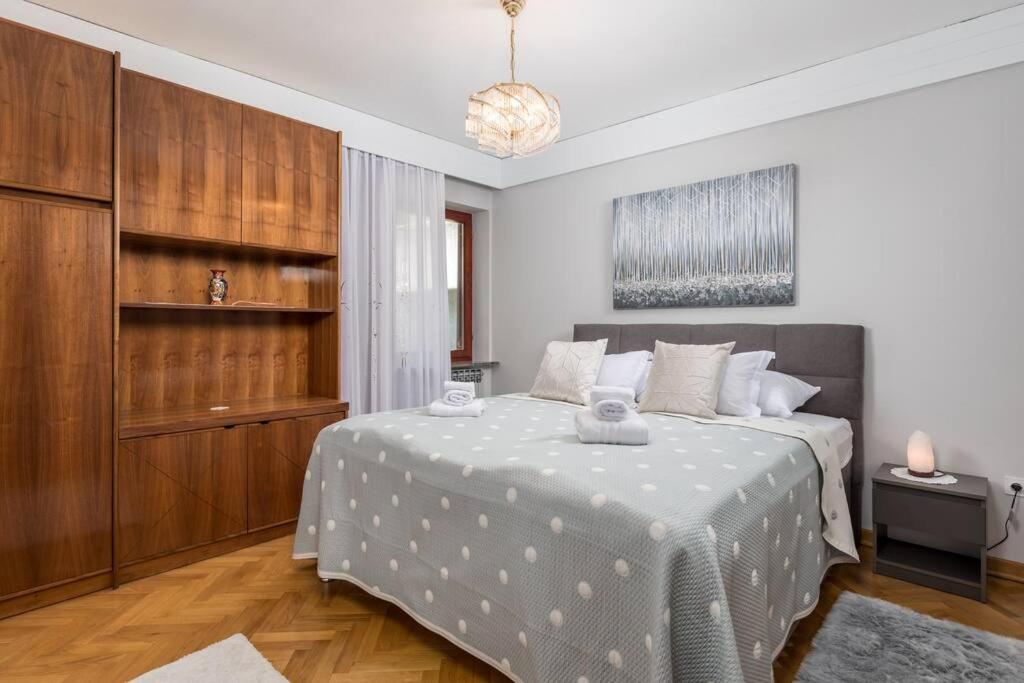 Deluxe Apartment Ana 100 M From The Beach Опатия Экстерьер фото