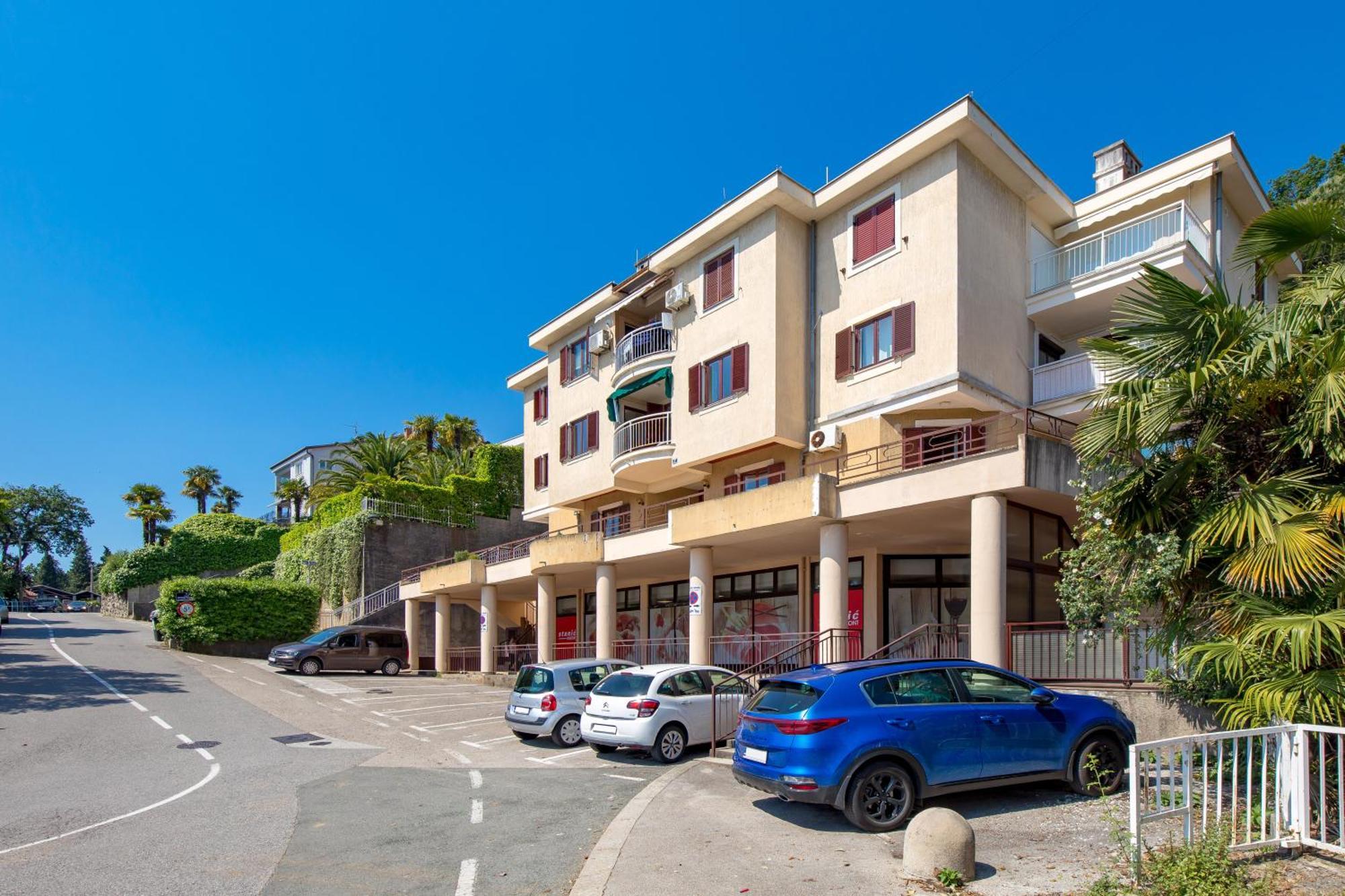 Deluxe Apartment Ana 100 M From The Beach Опатия Экстерьер фото